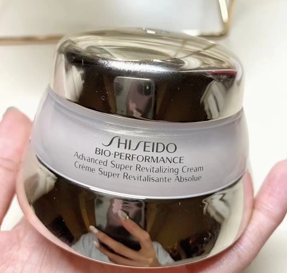 资生堂雅诗兰黛面霜怎么选择 (雅诗兰黛胶原霜和资生堂悦薇面霜)