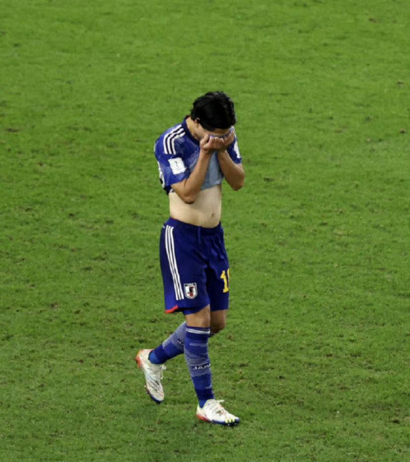 亚洲悲惨日！日本心态崩溃，韩国耻辱半场，6大强队团灭国足偷笑