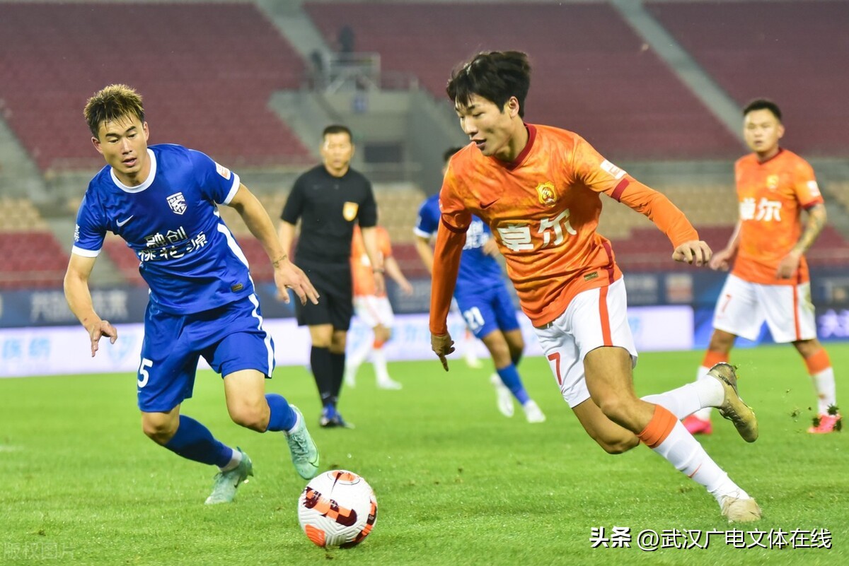 张华峻武汉足球,张华峻进球