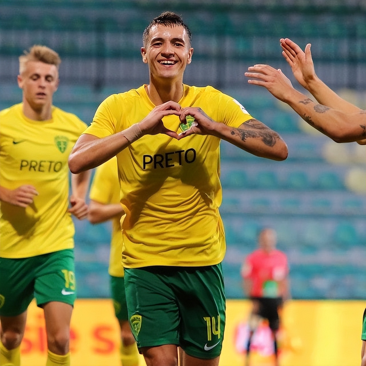 波兰“奇异哥”的4年奇异之旅，阿森纳新兵基维奥尔！