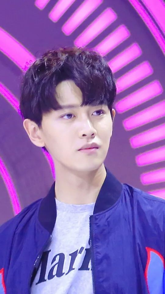 爱豆表格图任嘉伦,任嘉伦头像帅气高清粉色