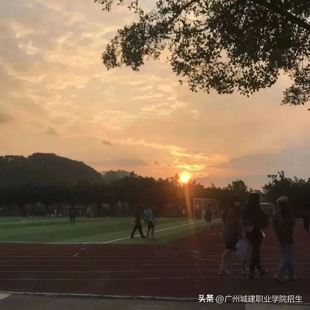 一篇校园推文,校园推文美篇