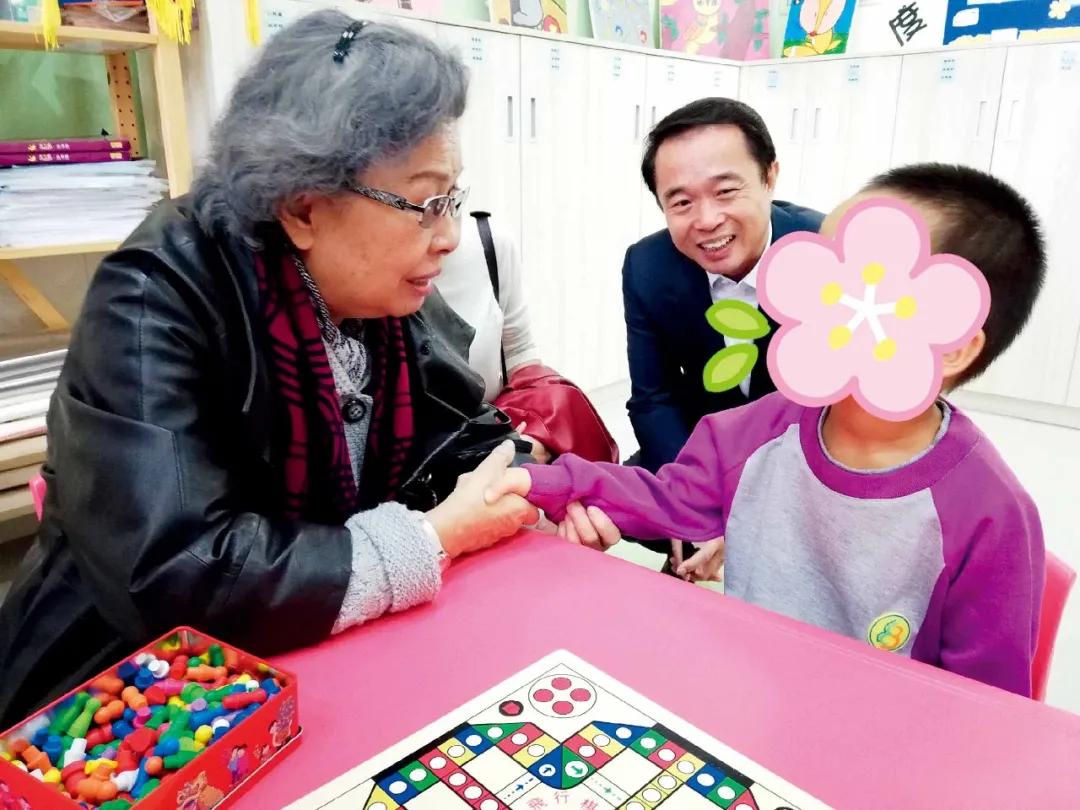 妖魔化、天才化、浪漫化……孤独症如何抵达黎明时刻？