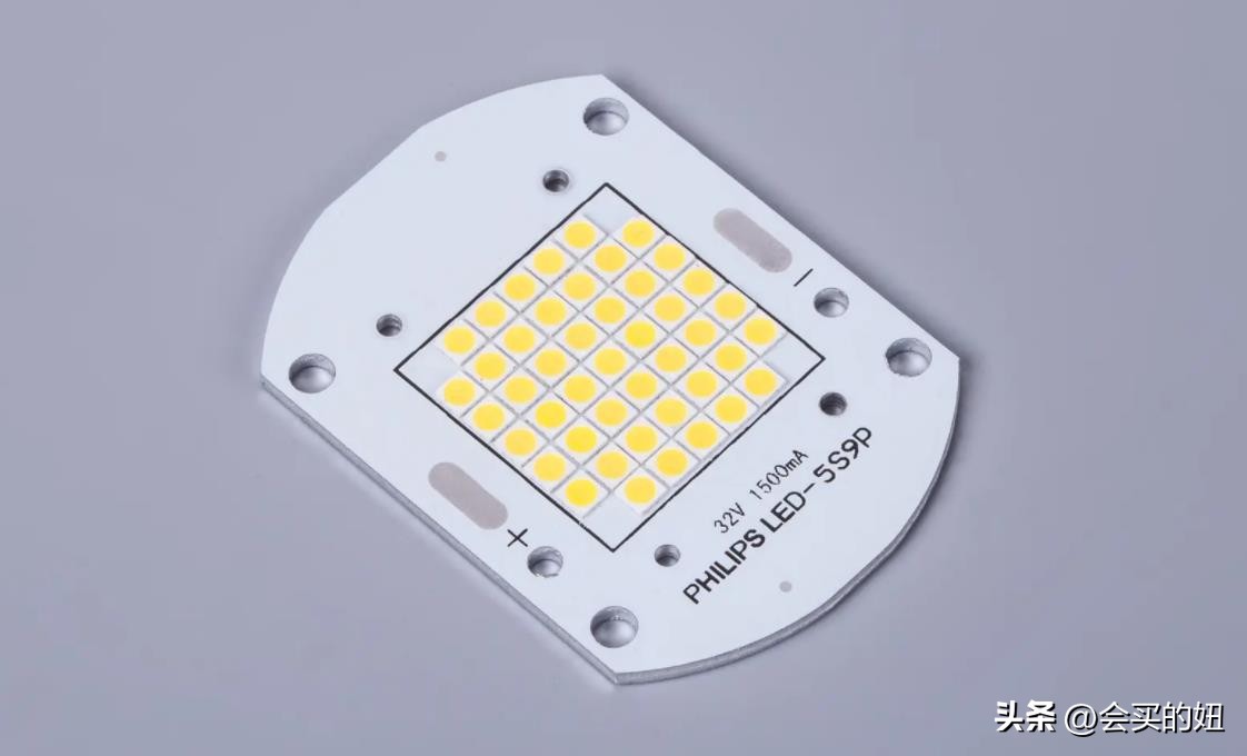 护眼吸顶灯选购教程,家用护眼吸顶灯怎么选