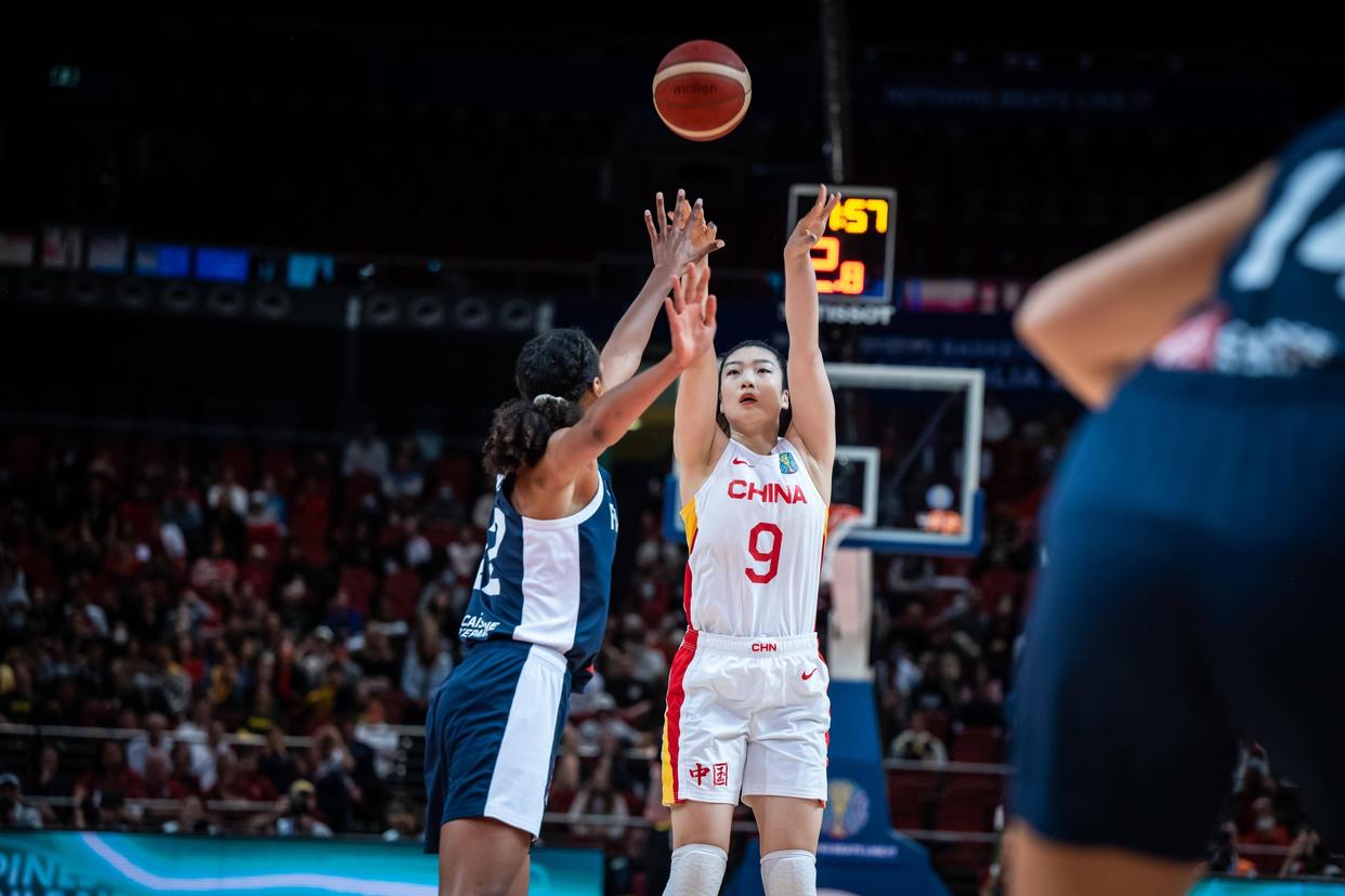 各大网站都是女篮，中国篮球指望她们了