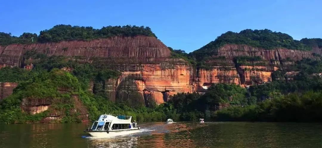 丹霞山阳元石风光,丹霞山那奇妙的景观