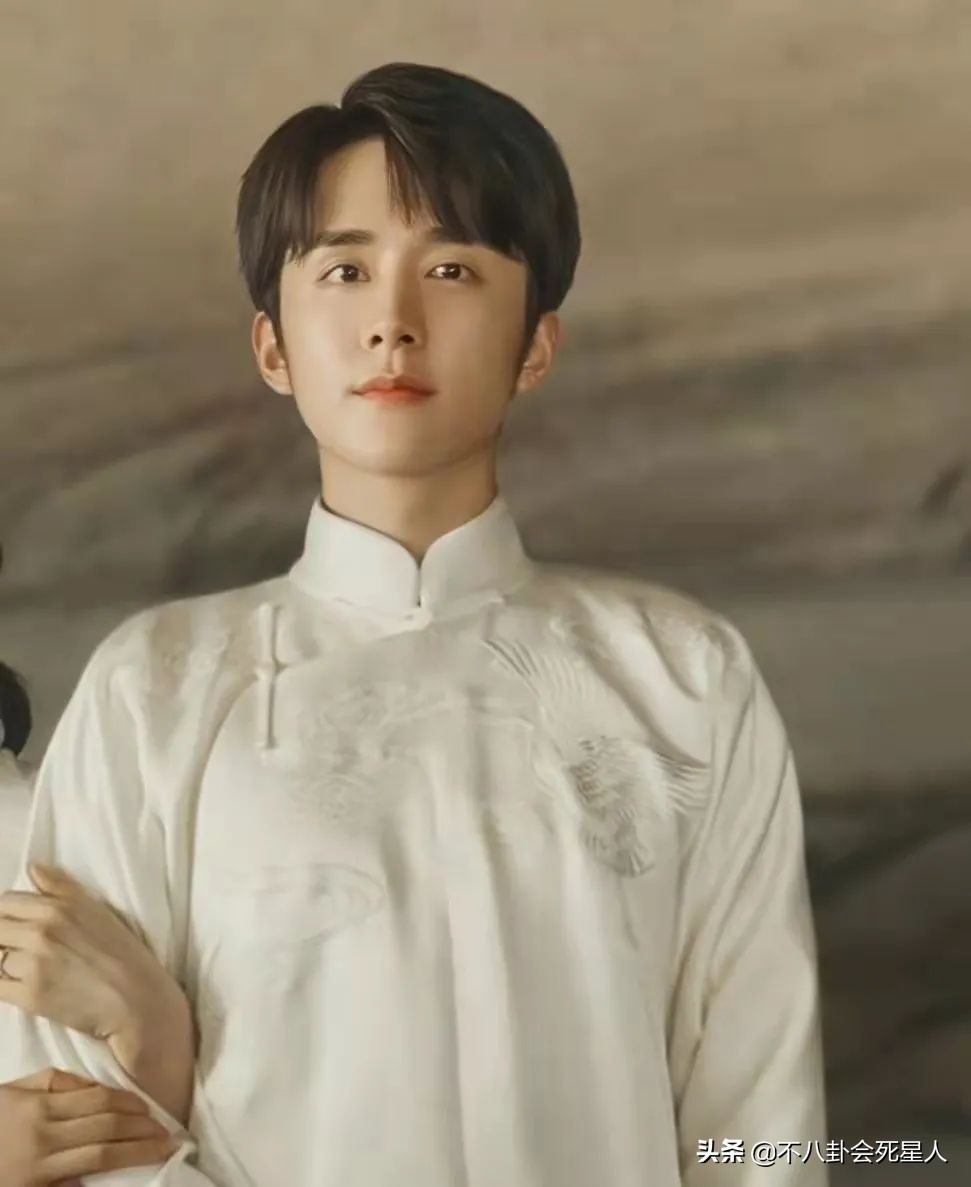 单眼斜视的明星,三白斗鸡眼