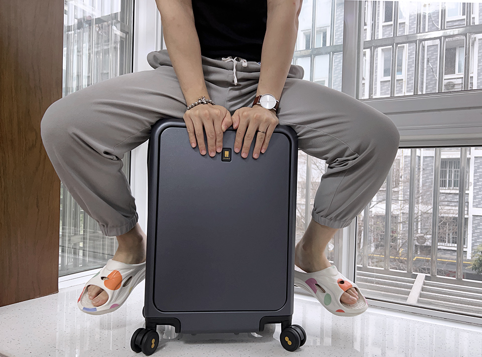 求大家推荐一款好用不贵的行李箱,超级推荐这款行李箱