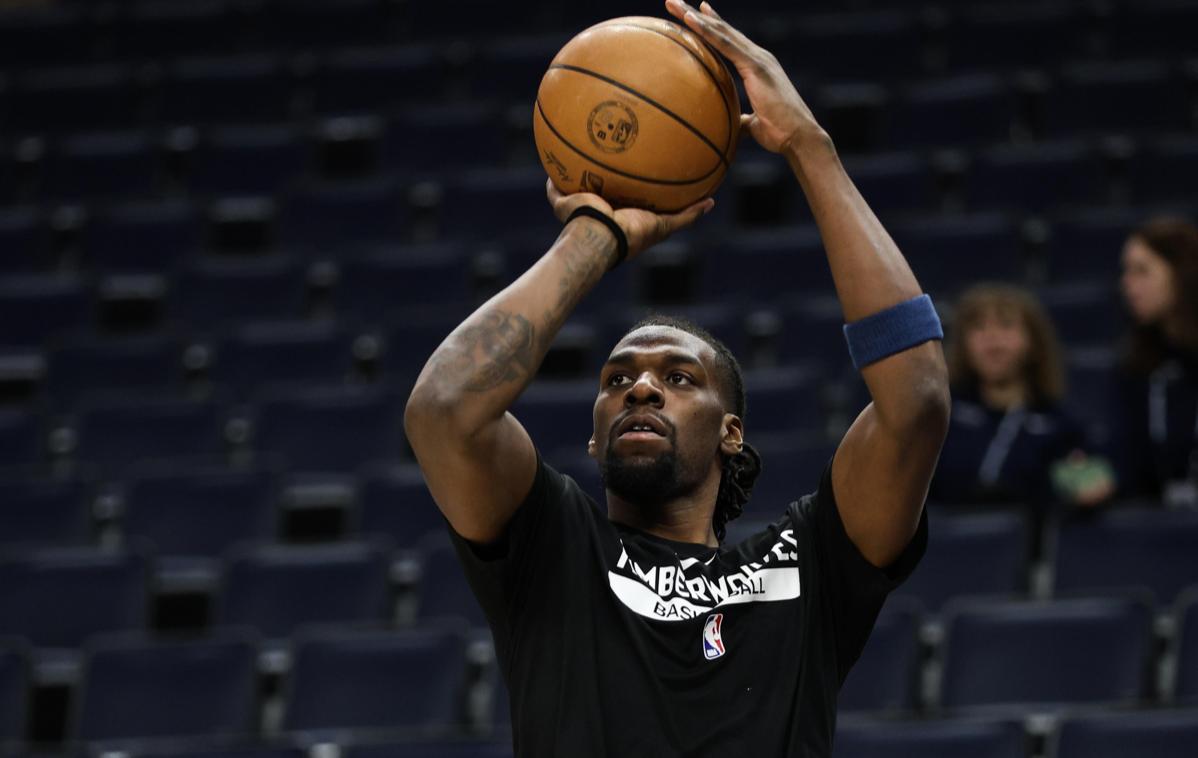 加强版加布里埃尔湖人有意里德千万年薪买个浓眉替补真不贵