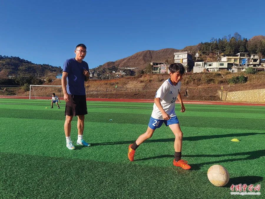 公安心向党护航新征程是谁写的,公安心向党护航新征程派出所活动