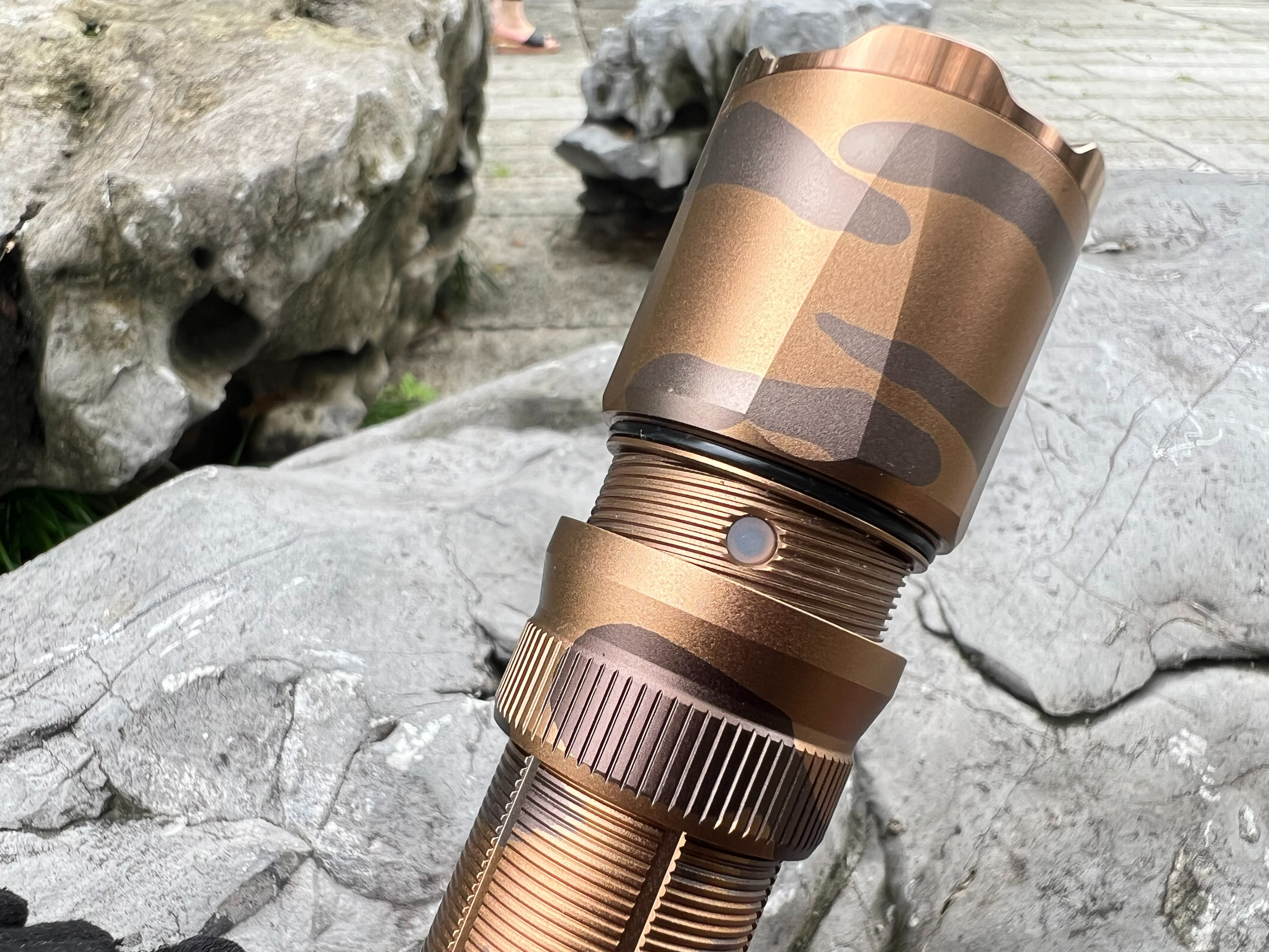 fenix手电测评tk35,fenixtk20uev2.0战术手电