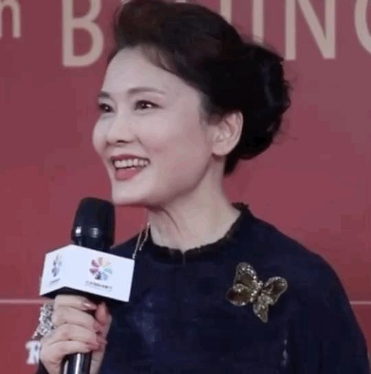 41岁刘涛晒长发美照,40岁刘涛惊艳视频