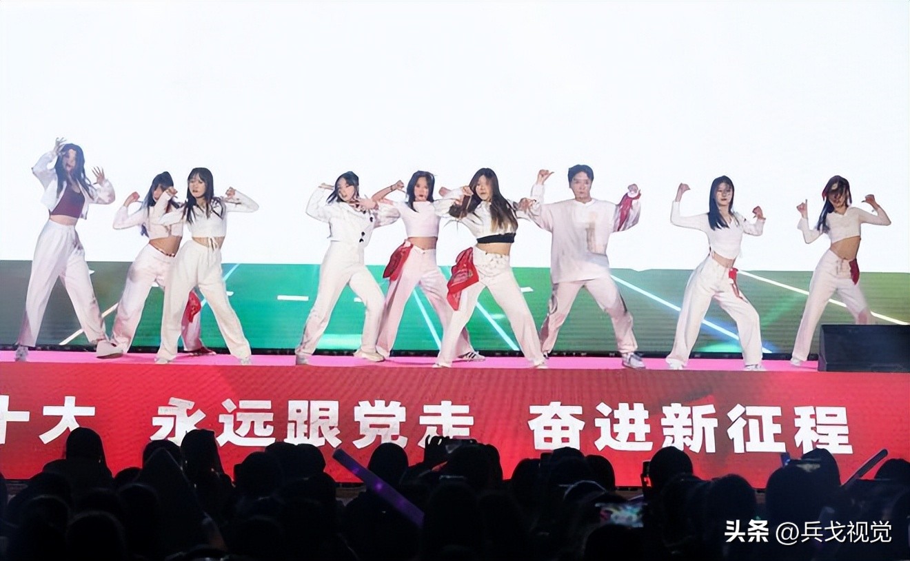 襄阳非遗表演小视频,襄阳职业技术学院11月作品展