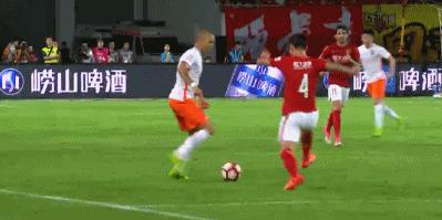 山东泰山队最新全部球员,泰山队引援最新消息七名外援