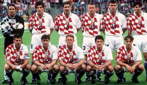 卡塔尔世界杯争议大揭秘,卡塔尔世界杯充满争议