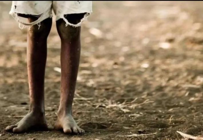 俗语“头无脑油脚无汗，到老还是穷光蛋”，是什么意思？