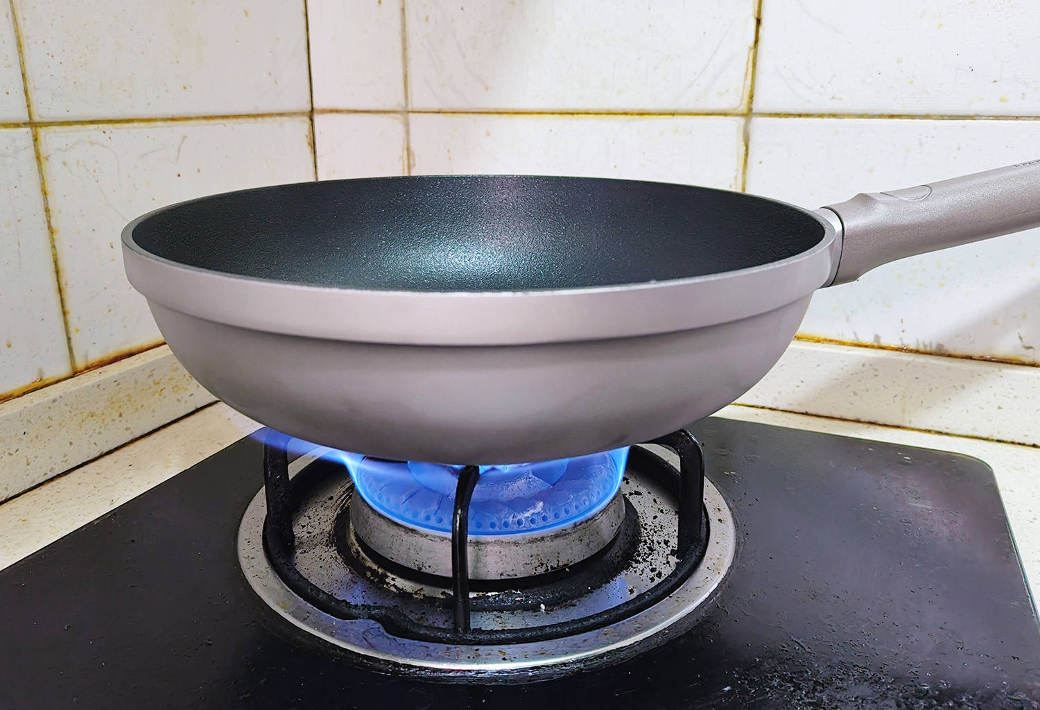 九阳小磨王不粘锅涂层,九阳大磨王耐磨不粘炒锅