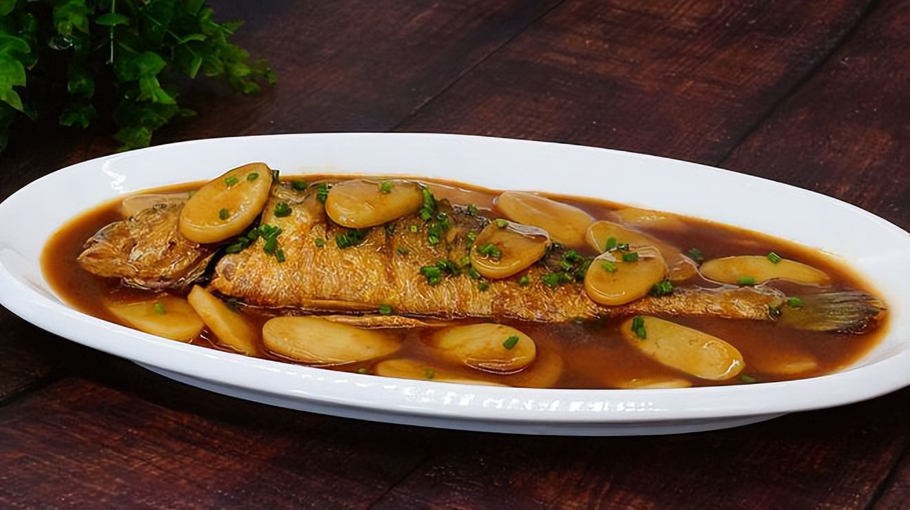 深水黄鱼和野生大黄鱼区别,大黄鱼和黄花鱼的价格区别