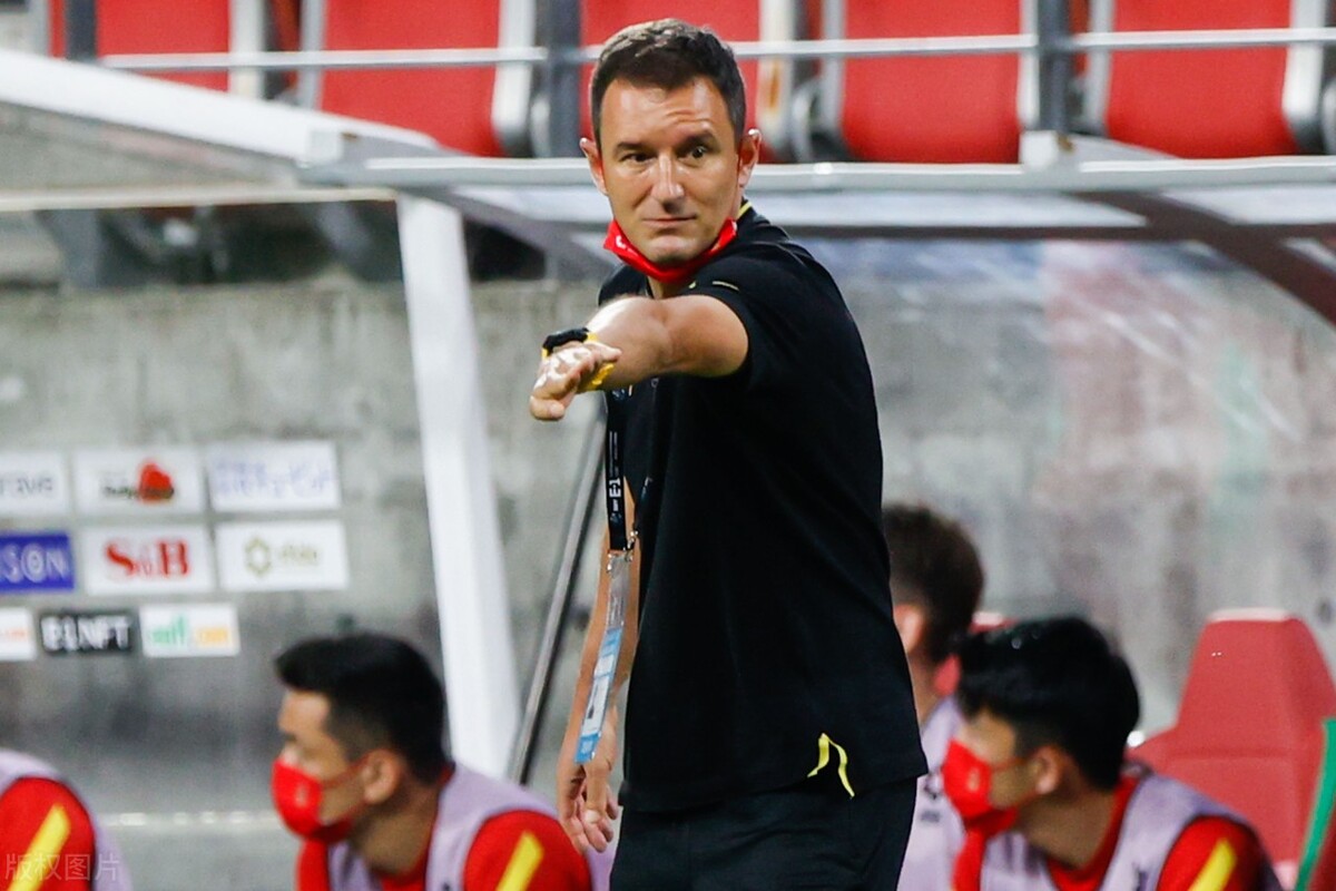 u23亚洲杯赛程越南关岛,中国男足被越南足球队暴打