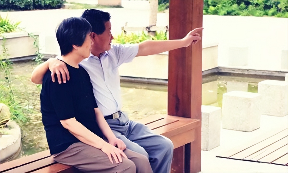 老年人还可以拥有幸福生活,老年人适合恩爱吗