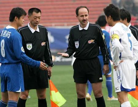 重温鲁能2010夺冠,重温2005年足协杯联赛之鲁能泰山