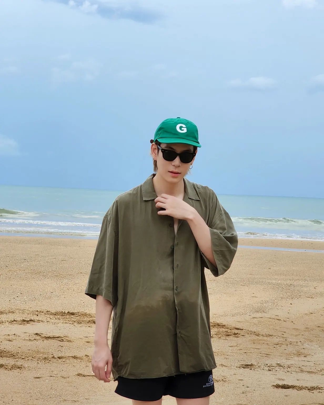 泰国仔Jaylerr穿搭：长得好看又有钱的人，平时是怎么穿衣的？