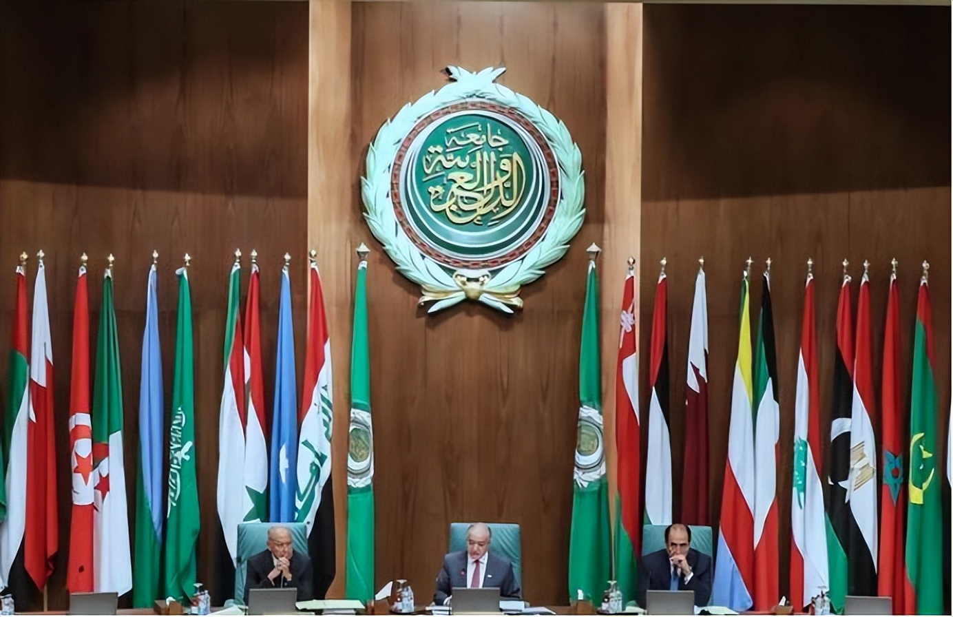 馄饨皮带火卡塔尔服饰，同为阿拉伯地区，卡国服饰和其他地区不同