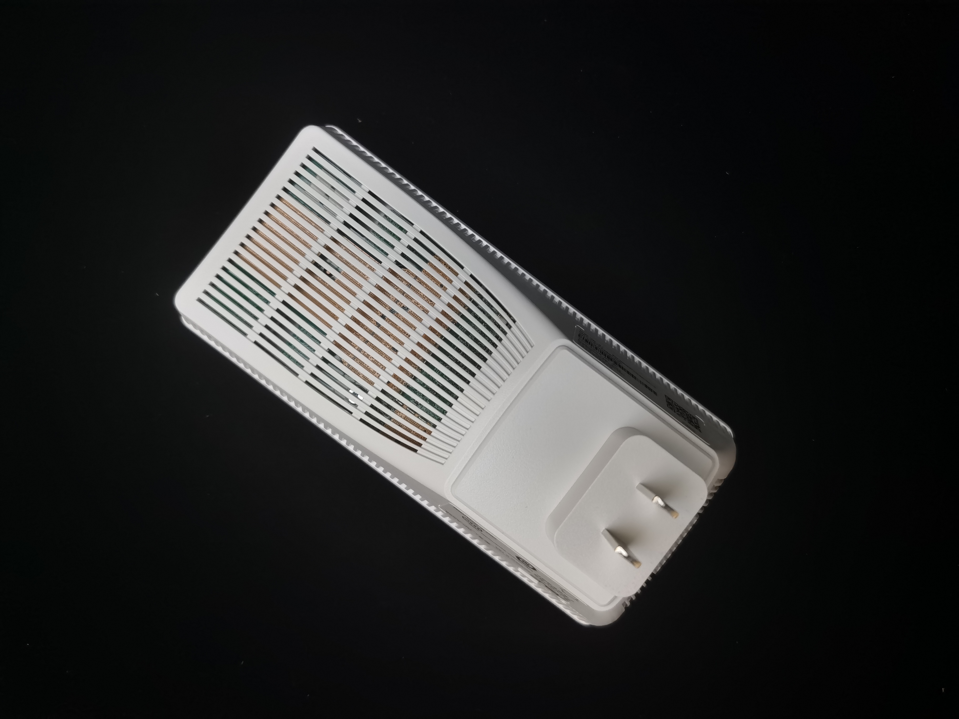 轻松解决家庭WiFi死角：ASUSRP-AX58双频WiFi6无线信号放大器