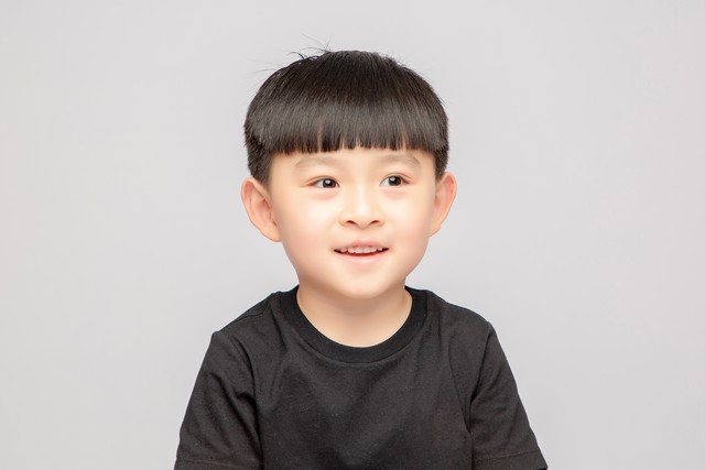 我给儿子买汽车，带孙子，最后我把房子给了女儿，在女儿家养老