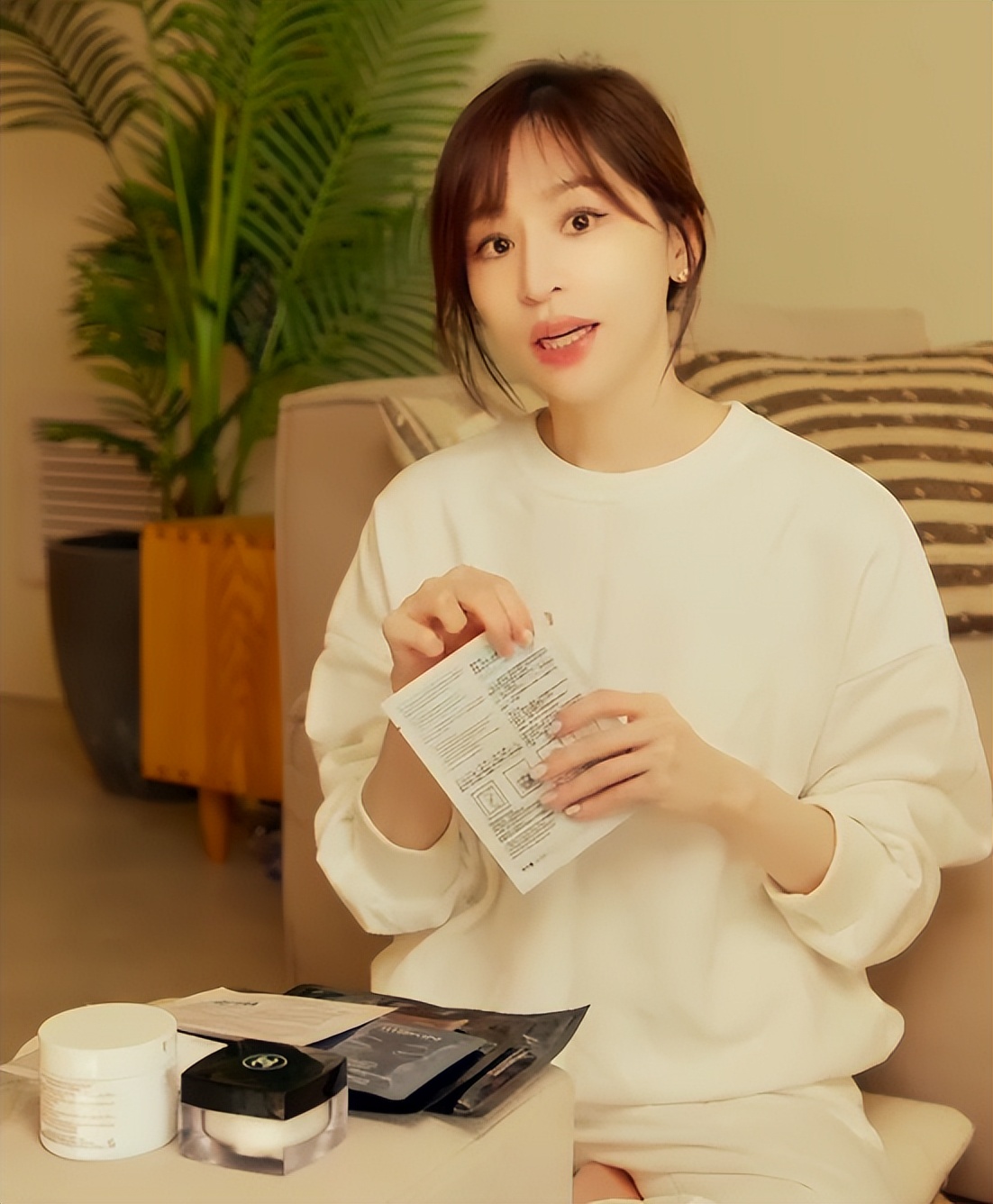 王心凌翻红热度,王心凌刘畊宏背后的哲学思考