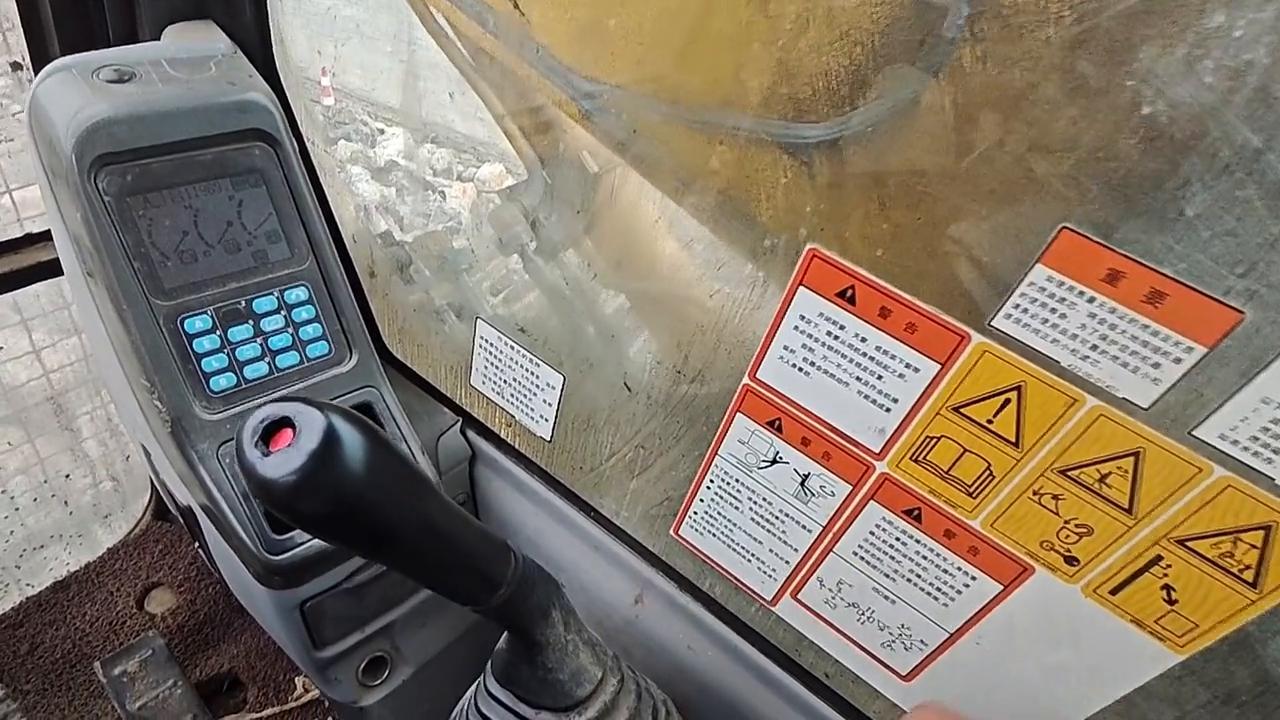 最破的卡特挖掘机,最美卡特挖机