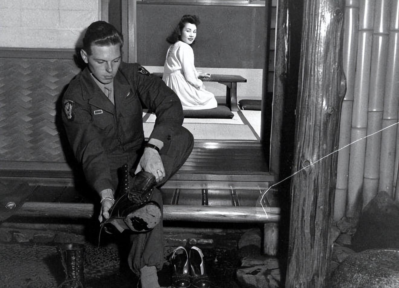 日本慰安夫:美国女兵的专属男宠,一天要接待十几位客人