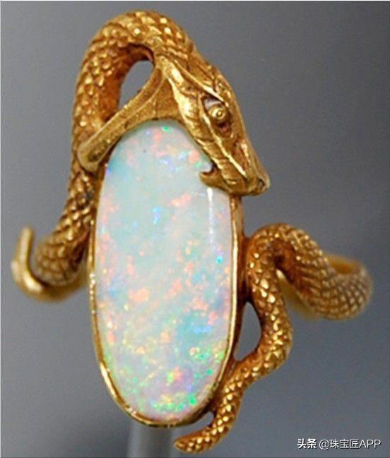 神秘、危险的珠宝题材！被大牌追捧的潮流时尚？45款蛇类珠宝盘点