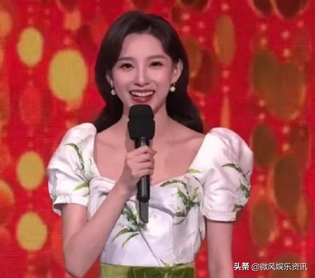 她是央视的“新流量”，“接班董卿”的呼声越来越高