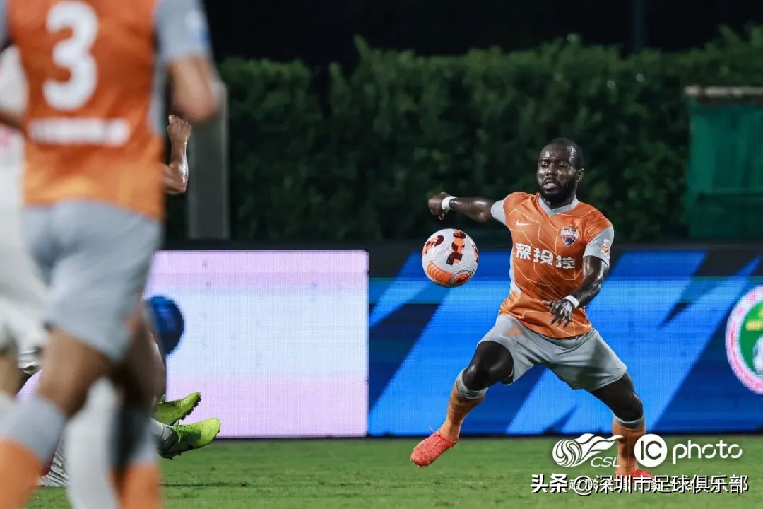 上海海港3-2胜深圳队,上海海港大胜深圳队