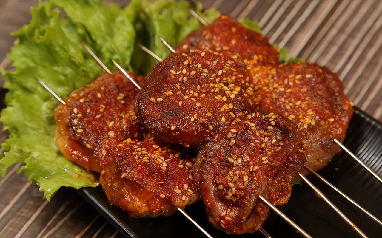 吃腰子羊鞭羊蛋这些真的会补肾吗,是吃腰子补肾好还是枸杞泡茶好点