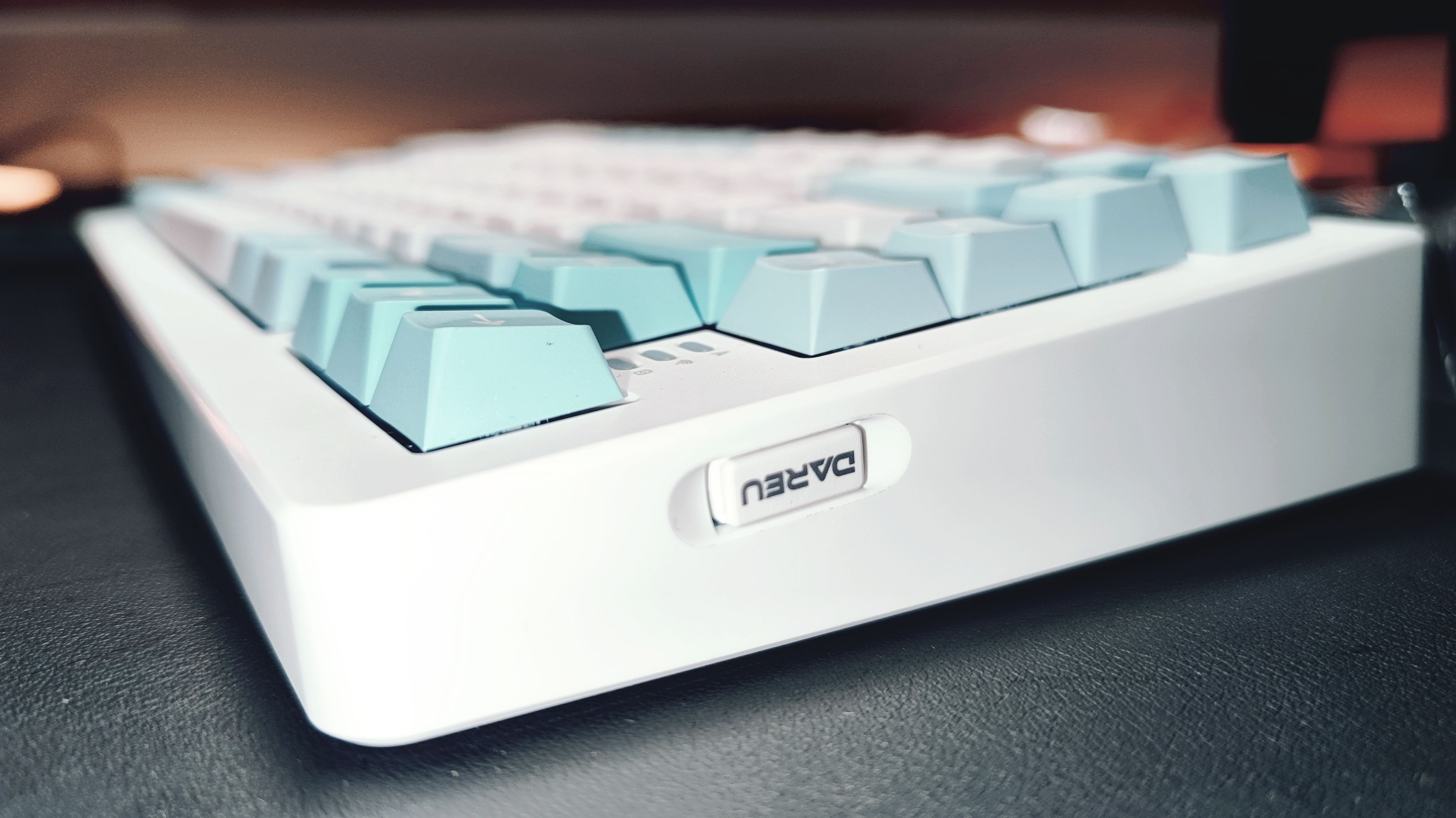 达尔优a81键盘灯光调节,达尔优a84pro机械键盘测评