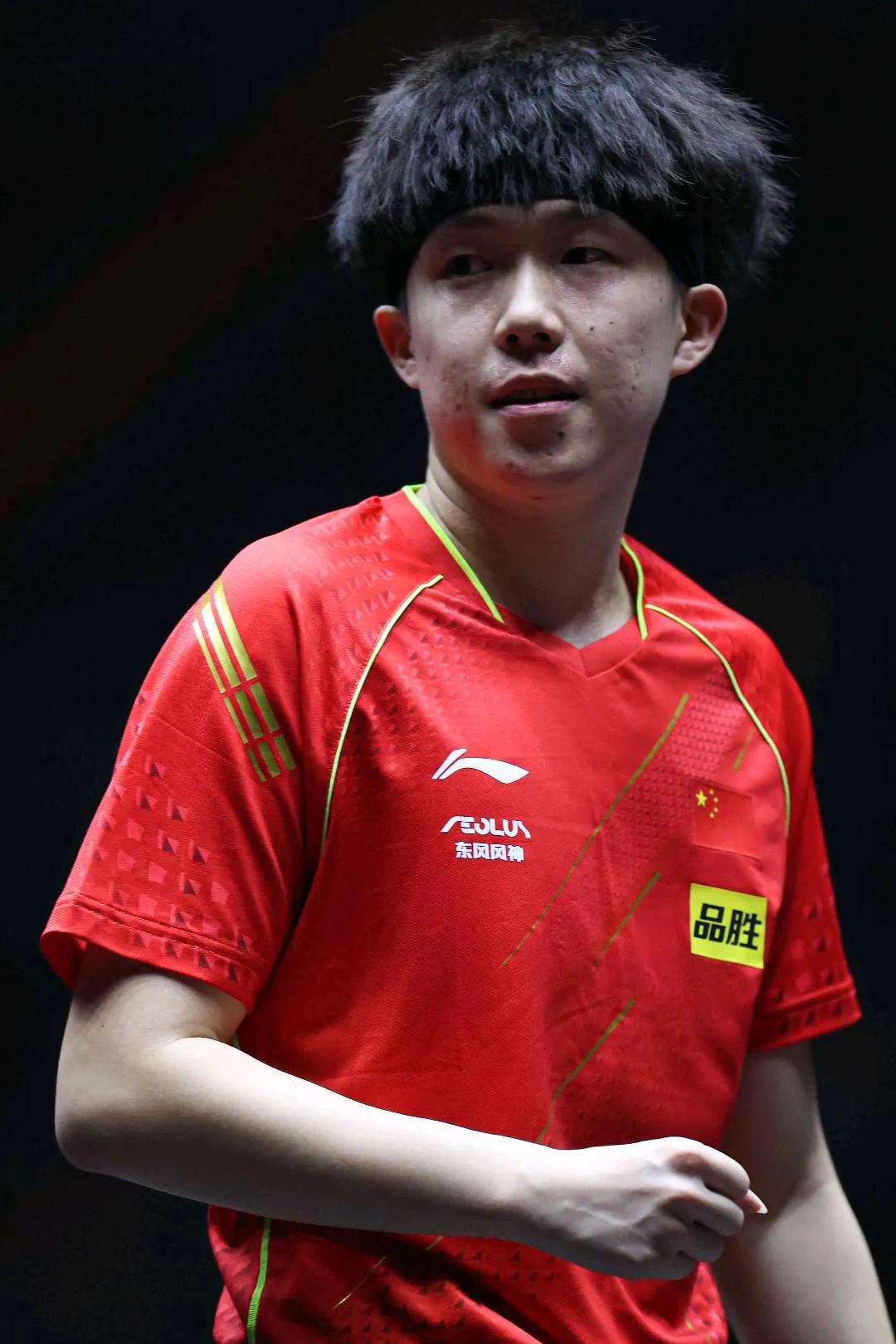 王楚钦不服输的图片,马龙王楚钦新星冉冉升起