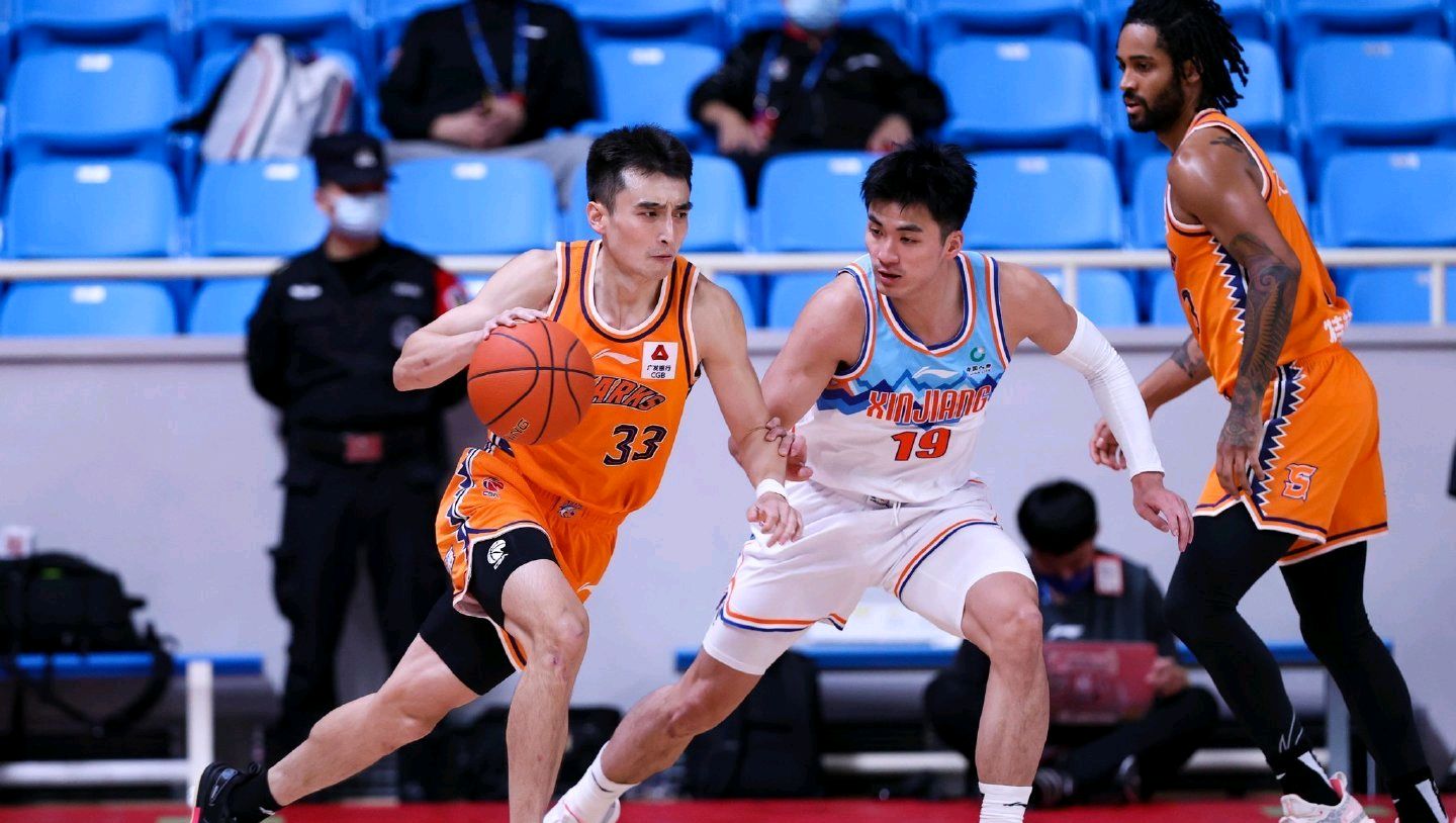 新疆男篮vs上海男篮谁赢了,新疆男篮对阵上海男篮比赛