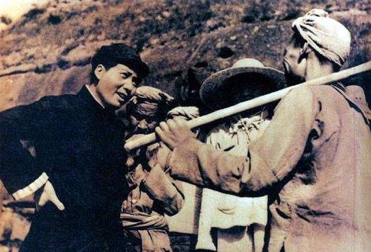 毛主席是怎样过春节的？