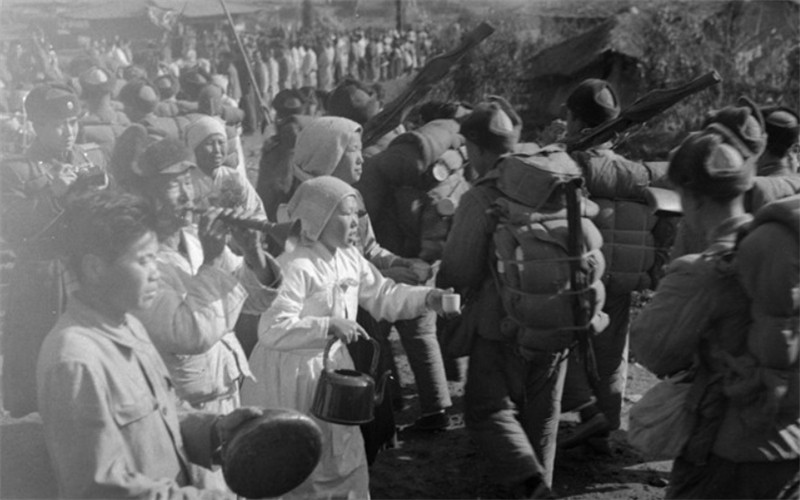 志愿军进朝鲜拯救危局时，金日成还剩多少人？