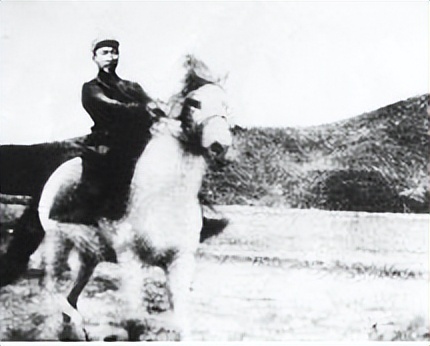 68年毛*东泽**到武汉休息时，接见曾思玉：听说你家里有个“穆桂英”