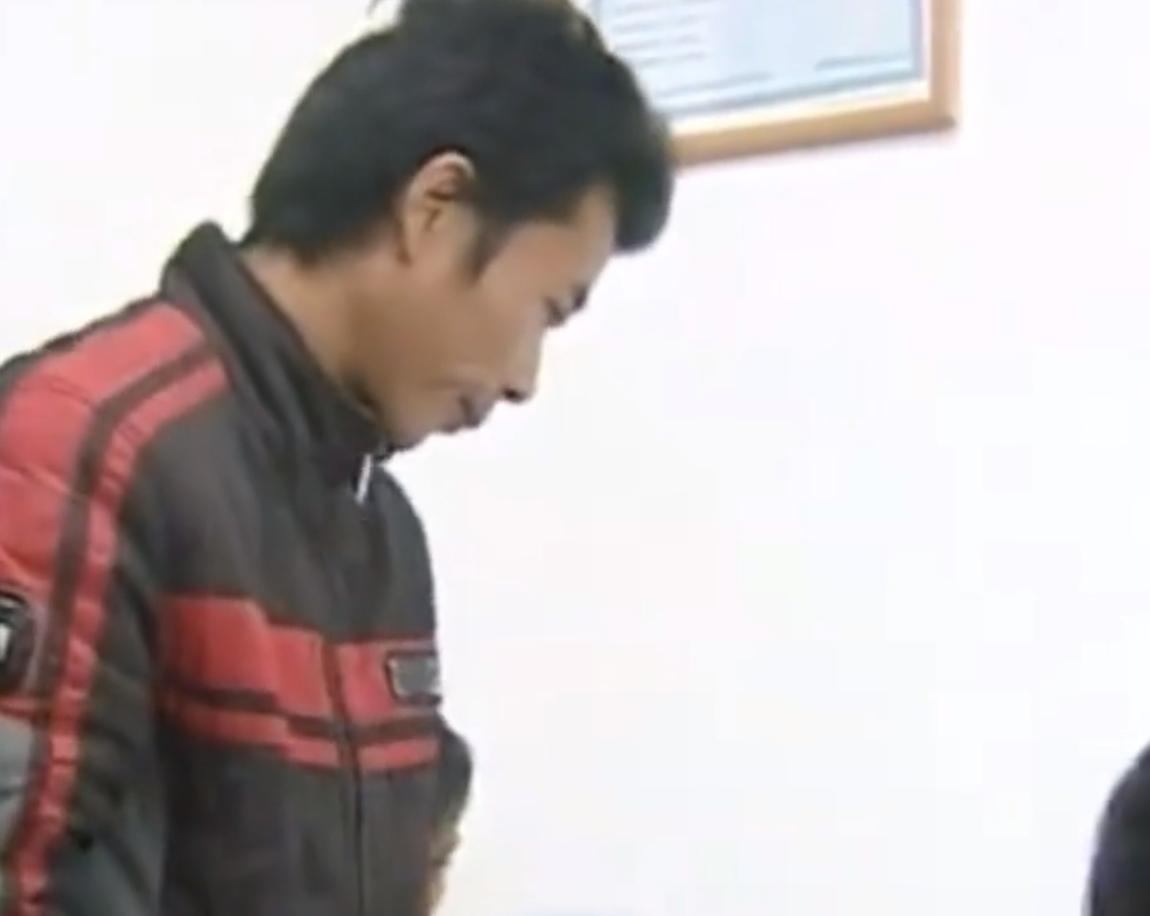 女为网恋男友生娃后对方失联,女子为网恋大叔生下双胞胎