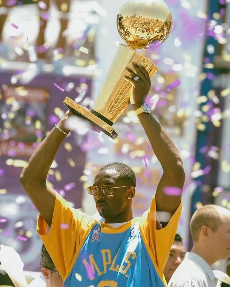 美媒评科比最佳得分手,美媒谈科比奥运会10秒镜头