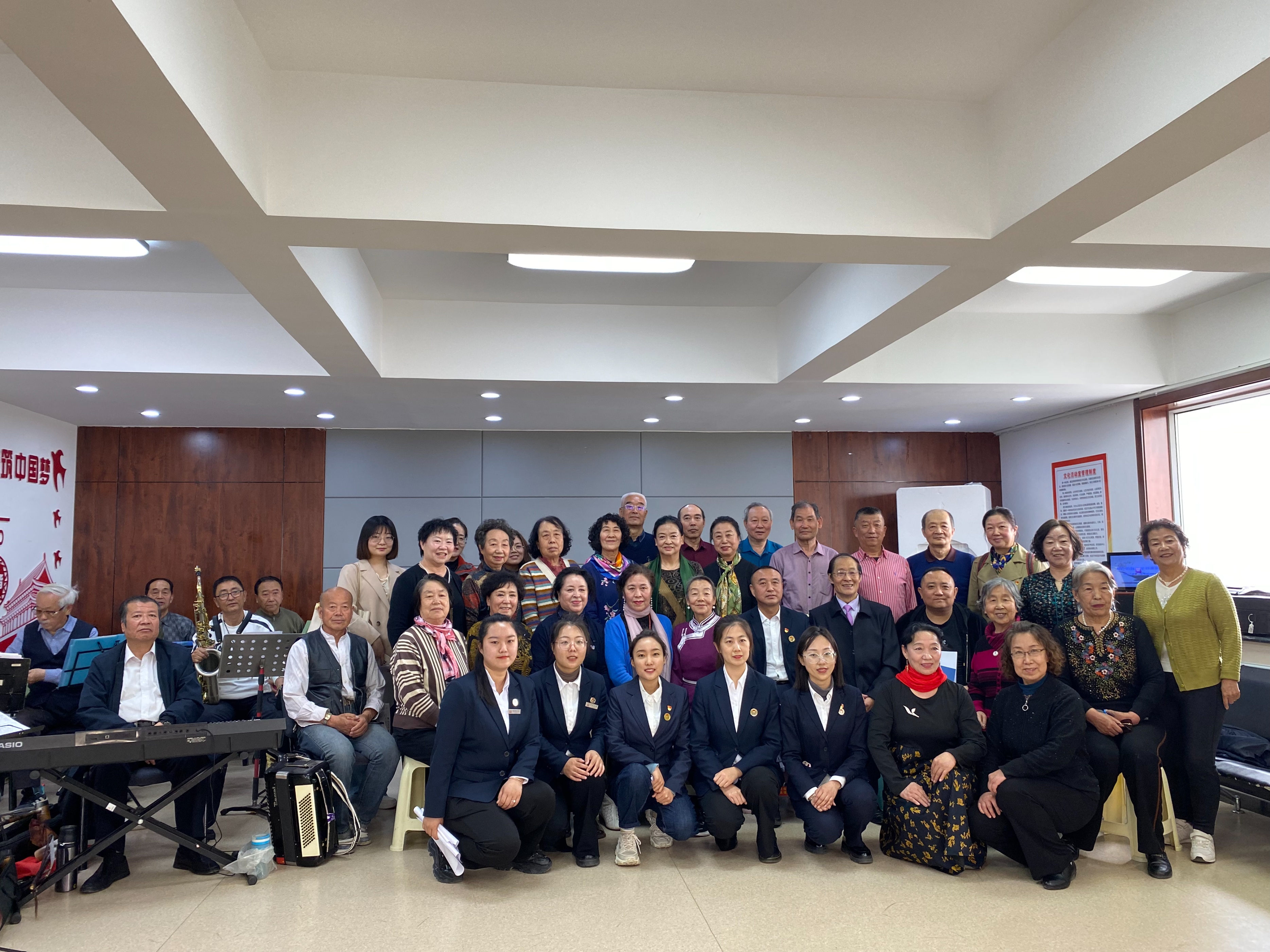 传承五四薪火绽放青春风采活动,五四青年节青年学党史薪火永相传