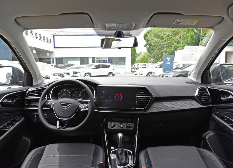 全款买捷达vs5高配全款落地多少钱,大众捷达vs5高配1.4t自动挡落地价