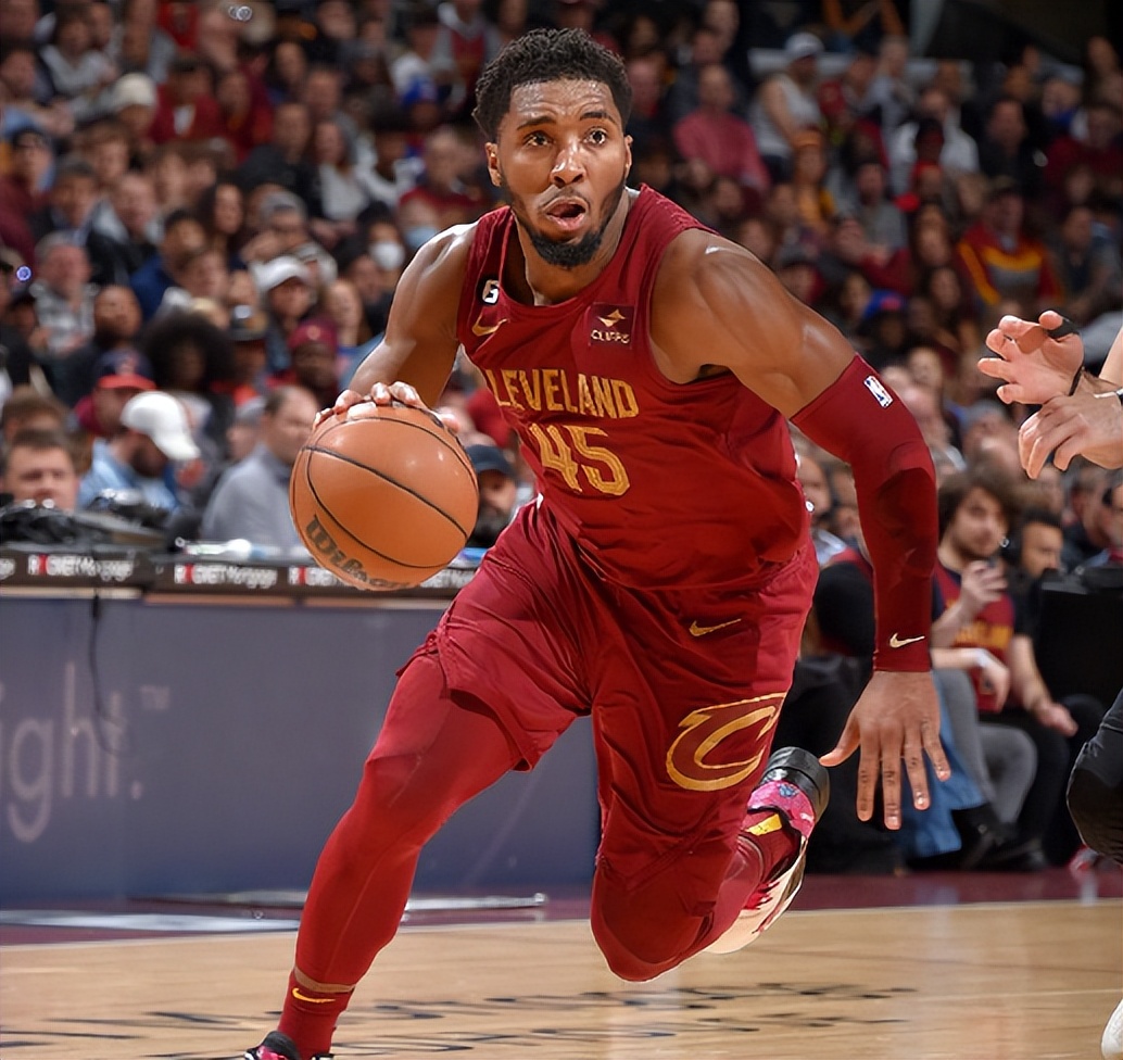 炸裂爵士基础,米切尔狂轰71分超燃混剪