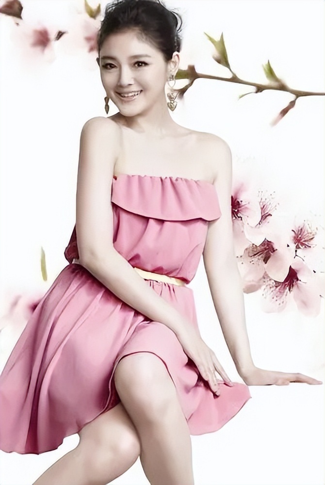 成*女熟**性也能轻松驾驭的色彩丨胜利粉~速速穿起来