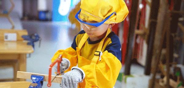 前方高能谁演的,前方高能校园歌手演唱瞬间