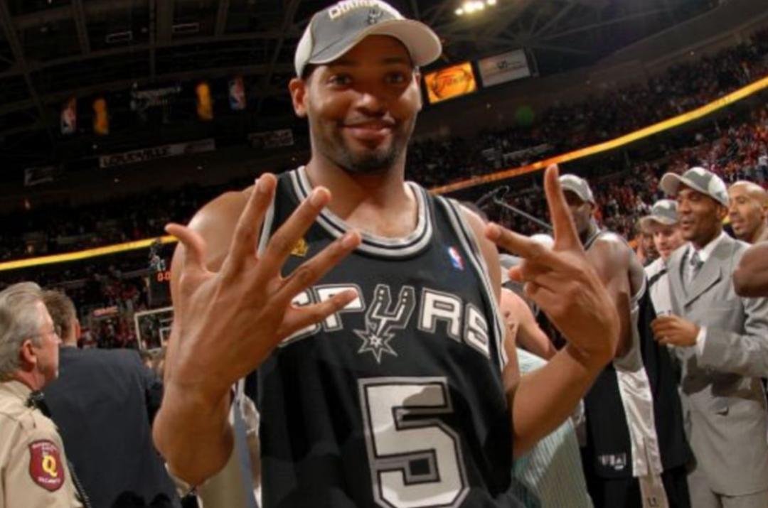 广东宏远8冠王后几年没拿冠军,8年7冠时期的广东队